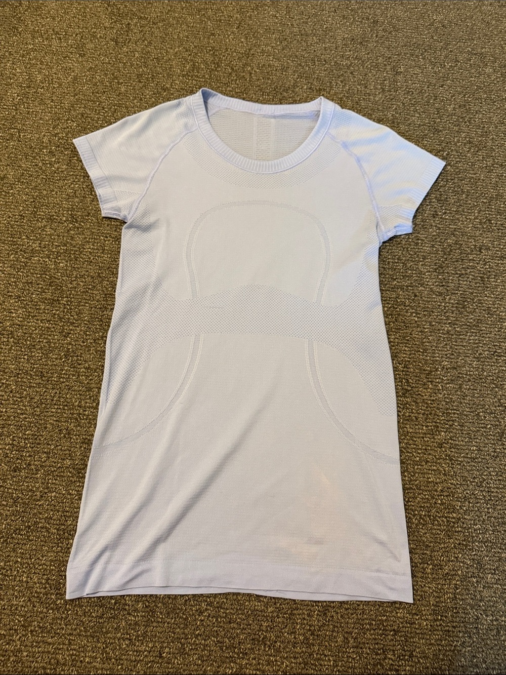 lululemon athletica Light Lavender Short Sleeve Tee